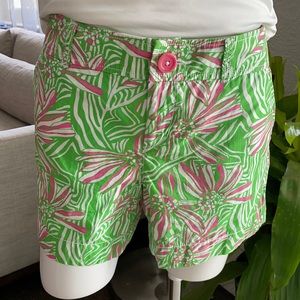 LiLy PuLiTzEr shorts 🩳